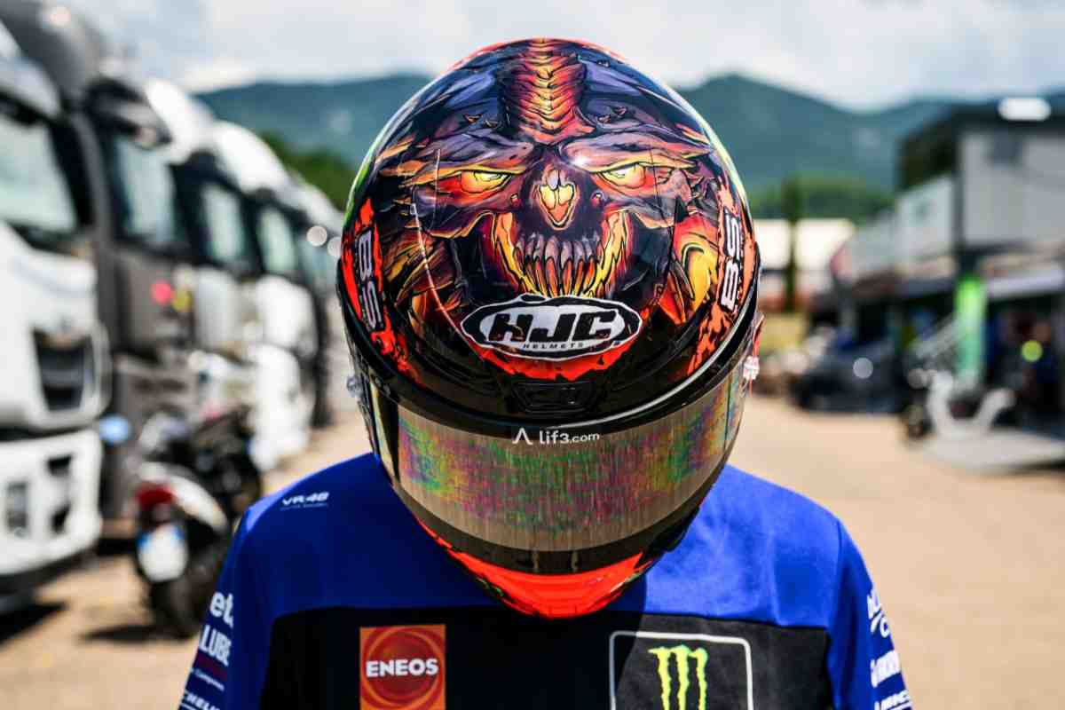 Il nuovo casco di Quartararo