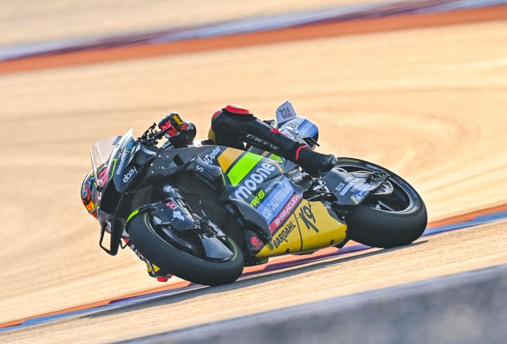 VR46 Valentino Rossi moto cambio sponsor scuderia Ducati