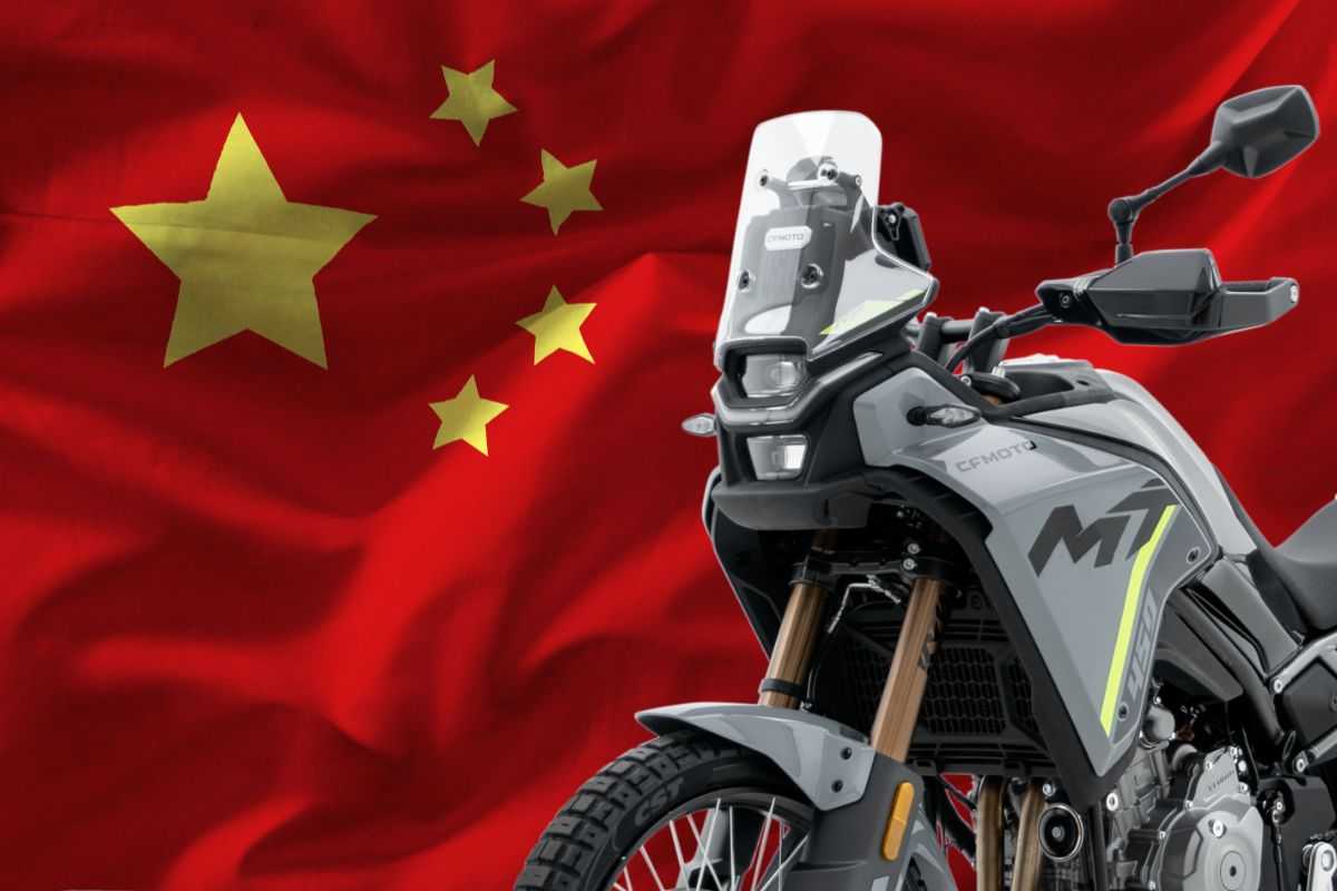 Innovazione cinese mai vista prima: ecco la moto che è "un'anguilla" nei movimenti