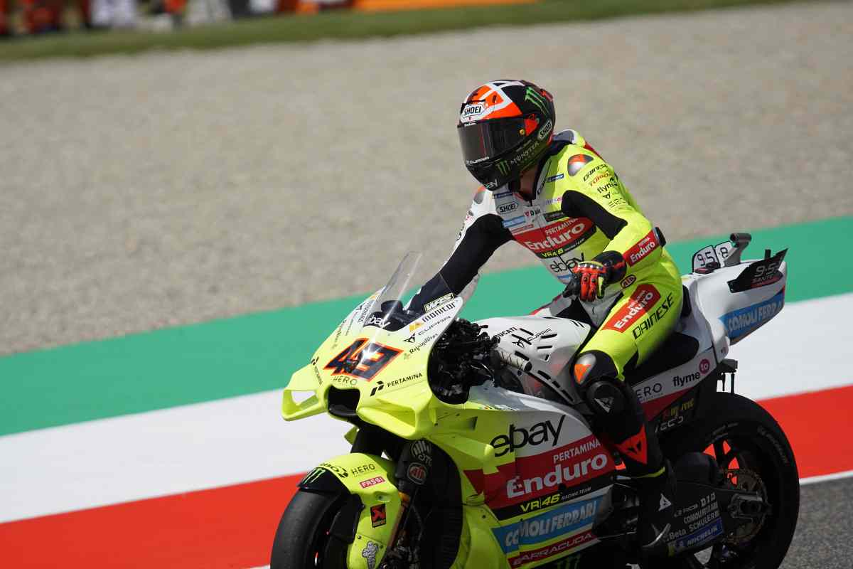 addio Vale Rossi, annuncio in diretta