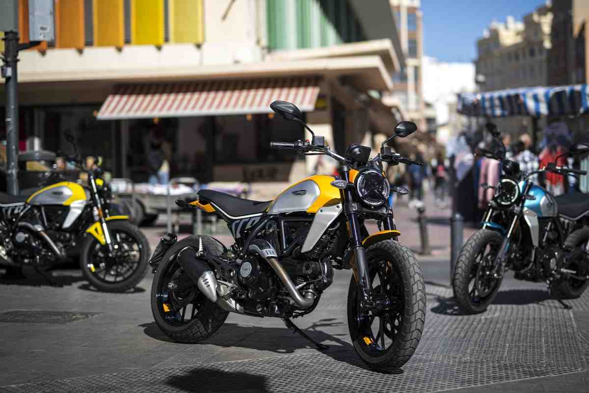 Ducati Scrambler rivale a metà prezzo