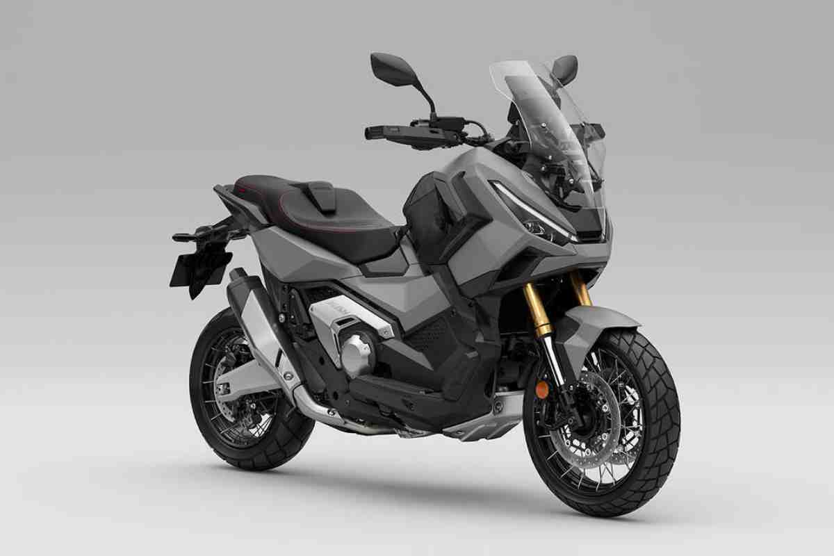 Yamaha T-Max, sfida Honda