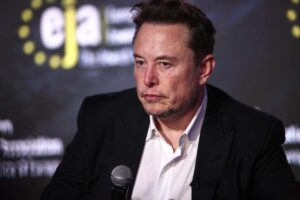 Elon Musk inizia a essere preoccupato