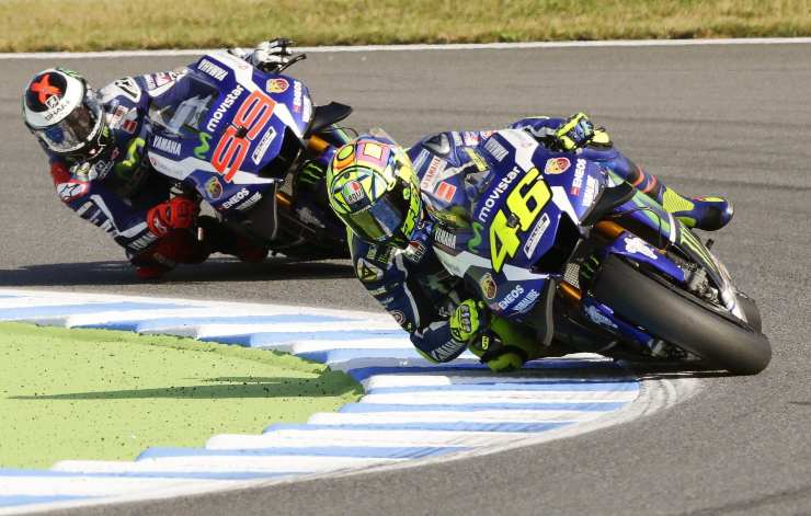 Lorenzo e Rossi come marito e moglie