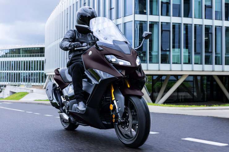 Yamaha TMax Tech Max offerta per lo scooter