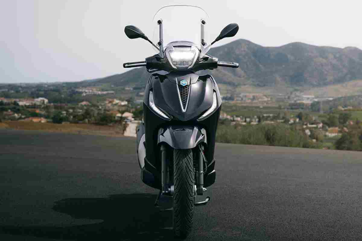 Zero rate e interessi sullo scooter Piaggio più venduto: offerta senza precedenti a ottobre, sfida totale all'SH