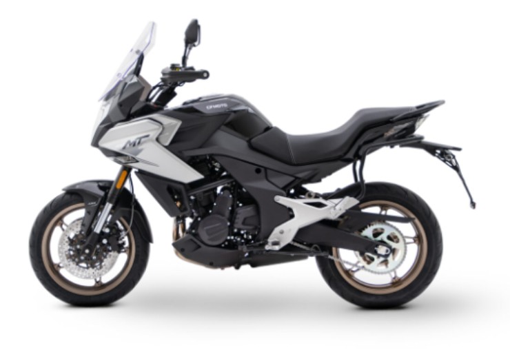 CFMoto 700 MT incredibile crossover