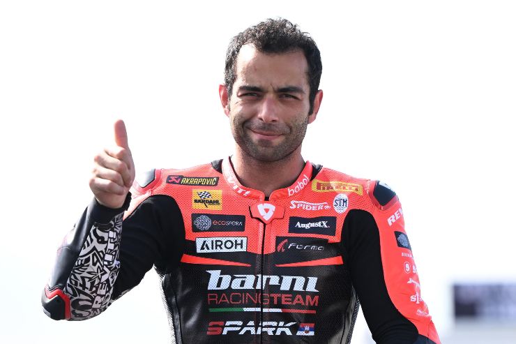 Danilo Petrucci contro i fischi di Marquez