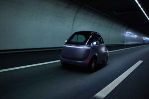 Agile come uno scooter e comoda come un'auto: l'erede della Fiat 600 fa esplodere le richieste