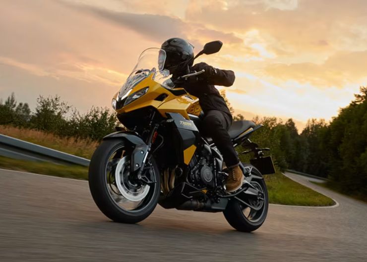 Triumph Tiger Sport 800 ecco il nuovo crossover