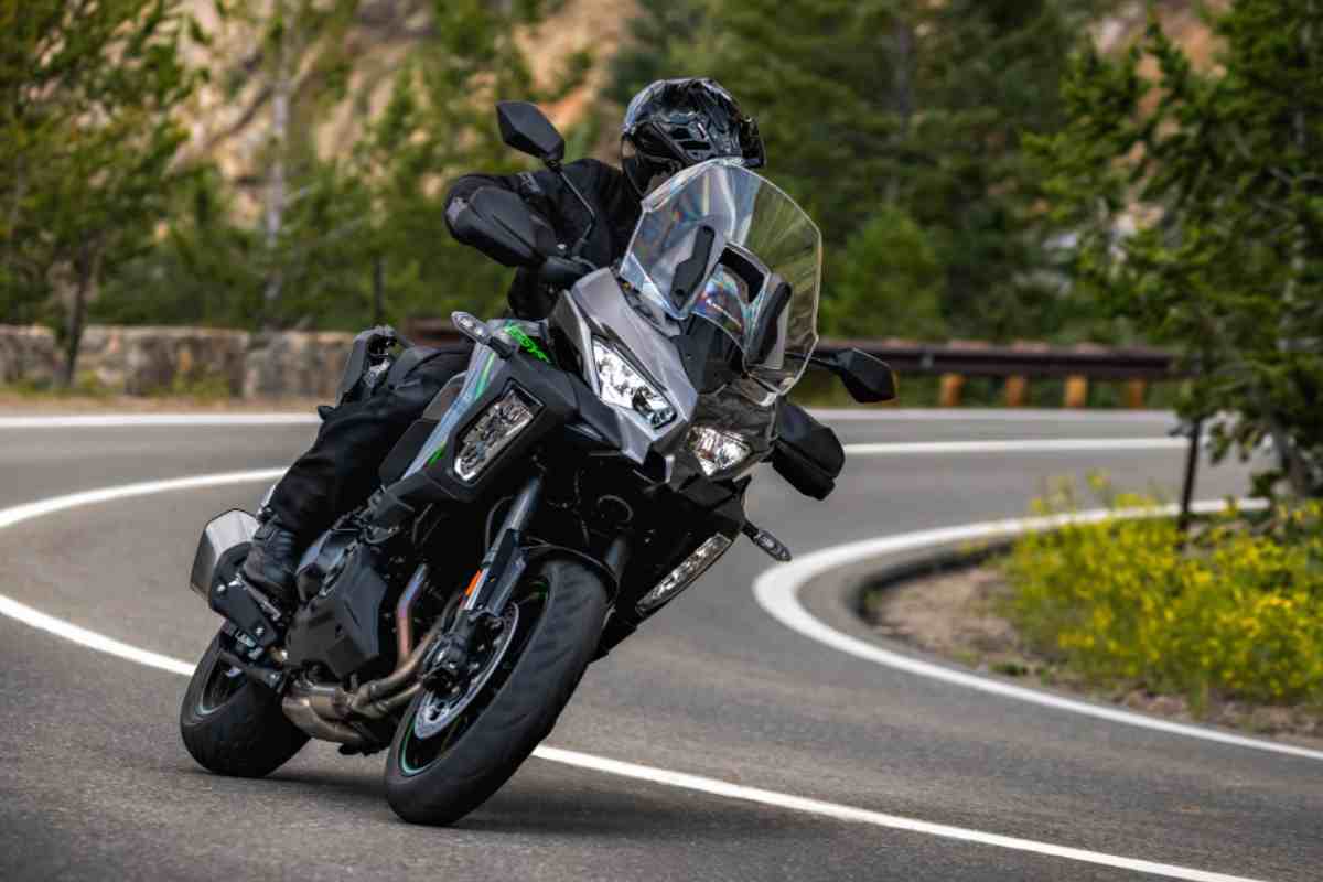 La nuova Kawasaki Versys 1100 SE