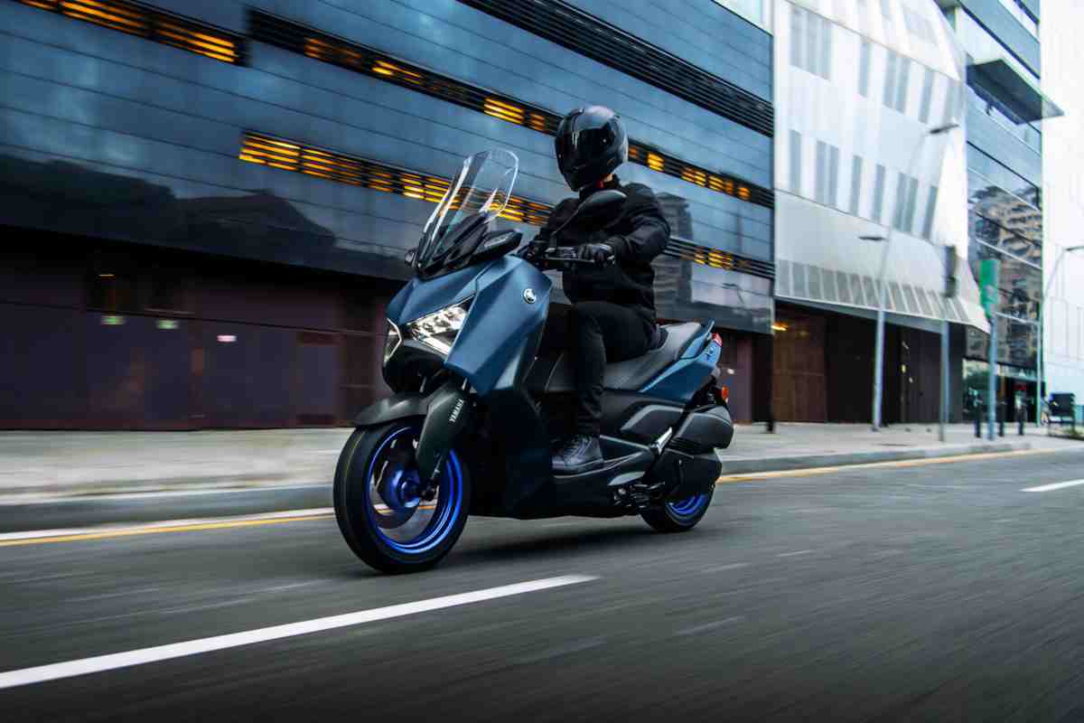 Yamaha X-Max 300 in offerta: arriva la super promo