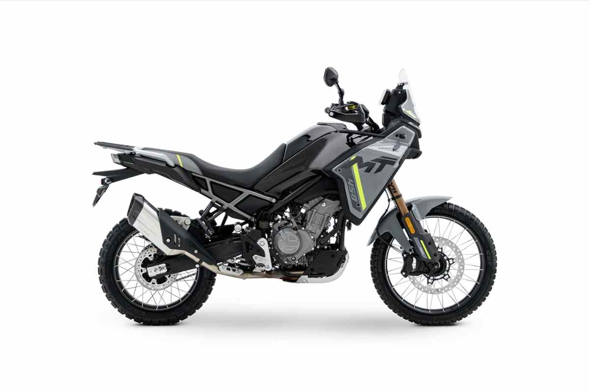 CFMoto 450MT