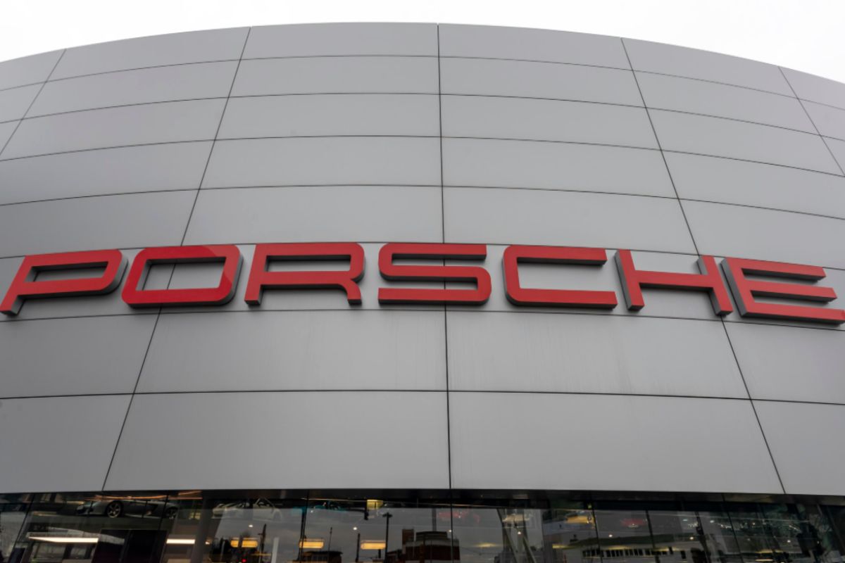 Porsche logo