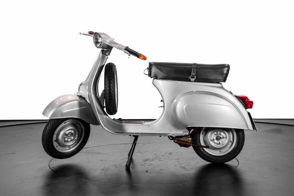 Vespa 50S giapponese