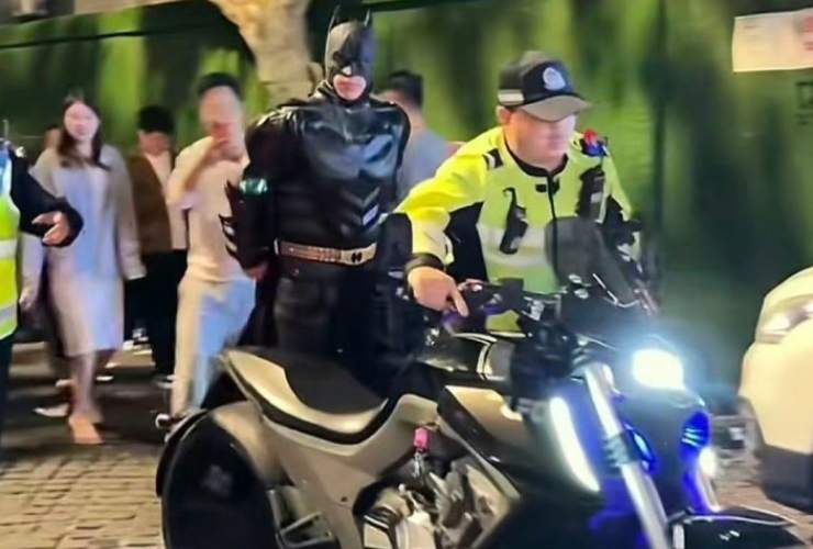 Comminata multa a Batman a Wuhan