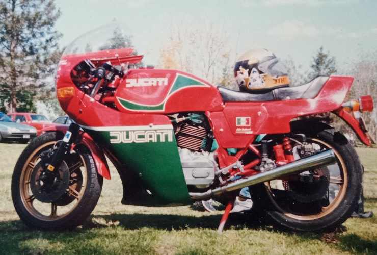 La Ducati 1000 MHR, replica della moto di Hailwood