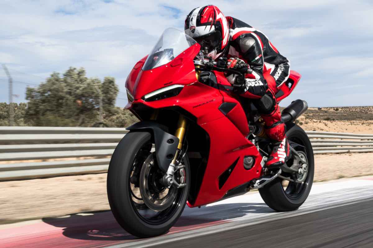 Ducati Panigale V2