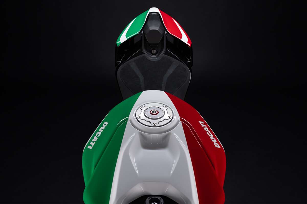 Ducati Panigale V4 Tricolore