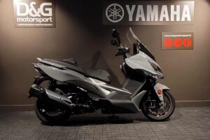 Yamaha scooter