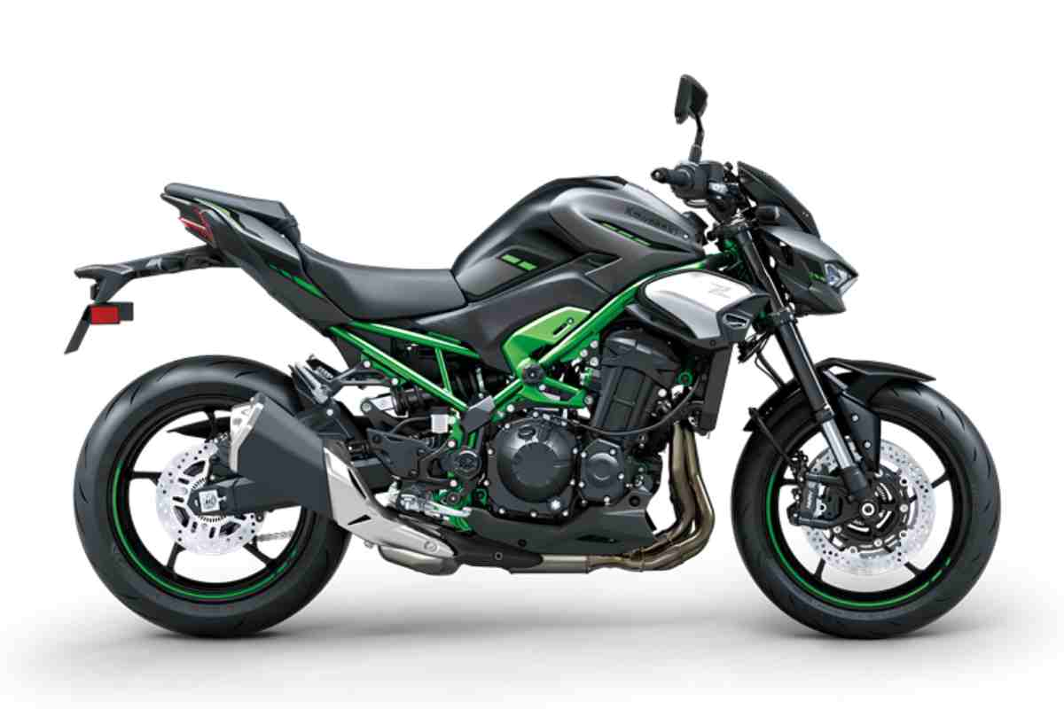 Kawasaki Z900 MY2025 