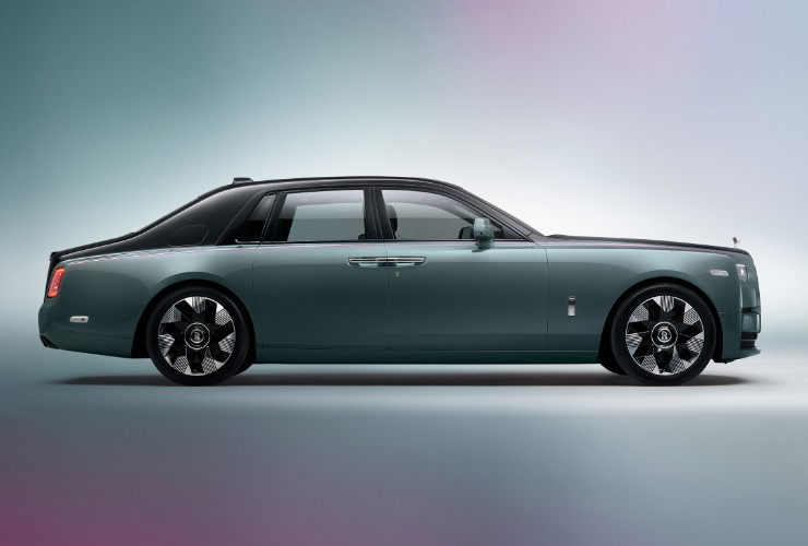 Rolls Royce, candidature aperte per il 2025