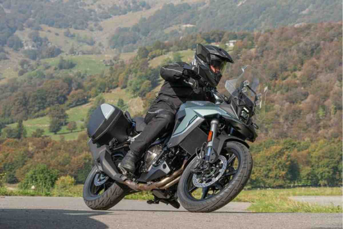 Suzuki V Strom