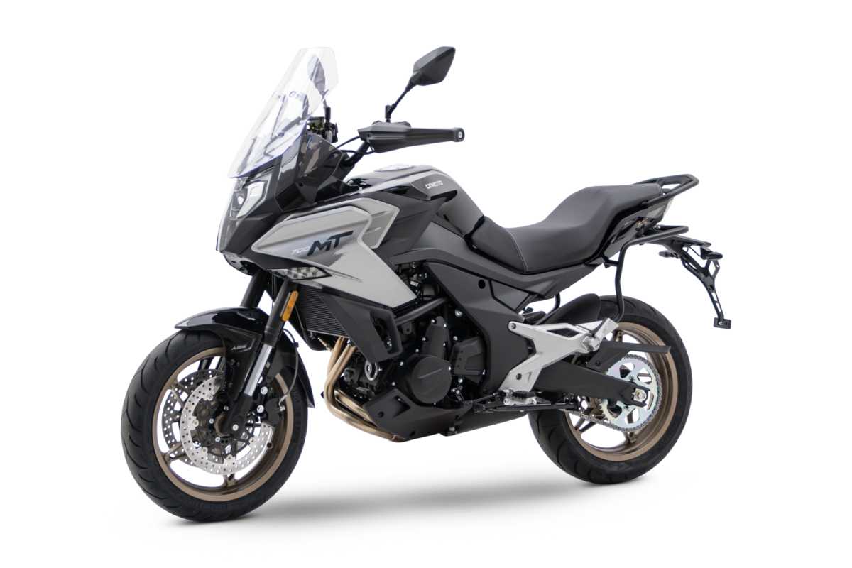 cfmoto 700mt