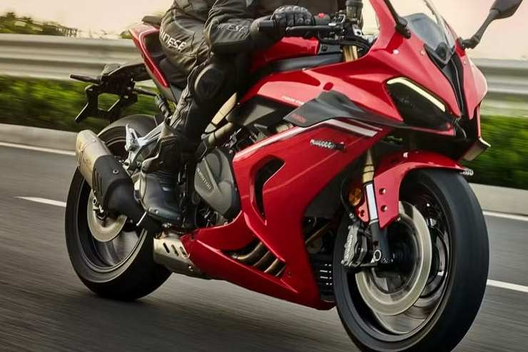 QJ Motork SRK 800 RR