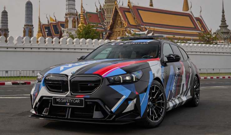 BMW M5 Safety Car