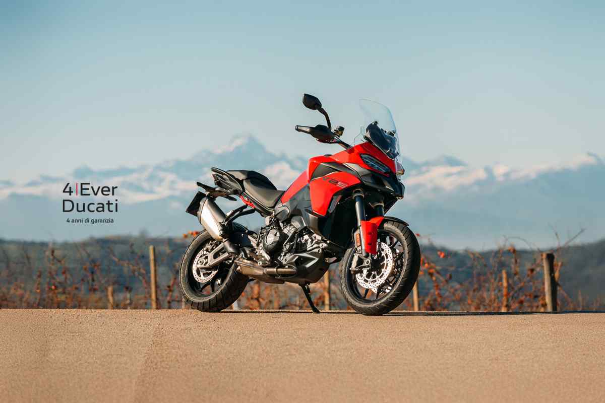 Ducati Multistrada V2 2025