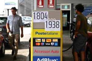 Truffa della benzina, attenzione al serbatoio