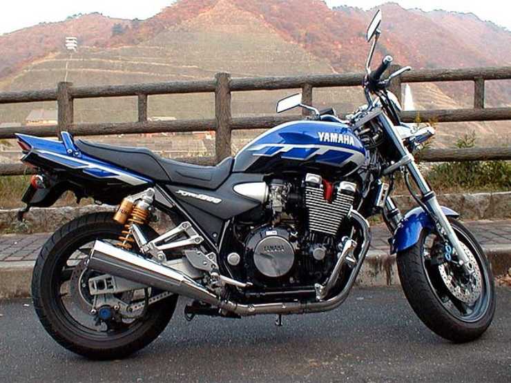 Yamaha XJR 1300